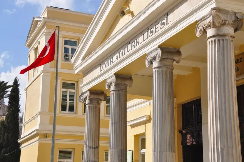 1. İzmir Atatürk Lisesi Gençlik Çalıştayı